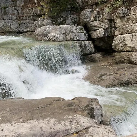 דירה Les Rochers De Avec Piscine Privee